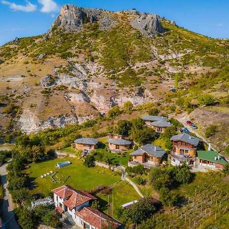 Eco Village Under The Cliffs Ilindentsi Bagian luar foto