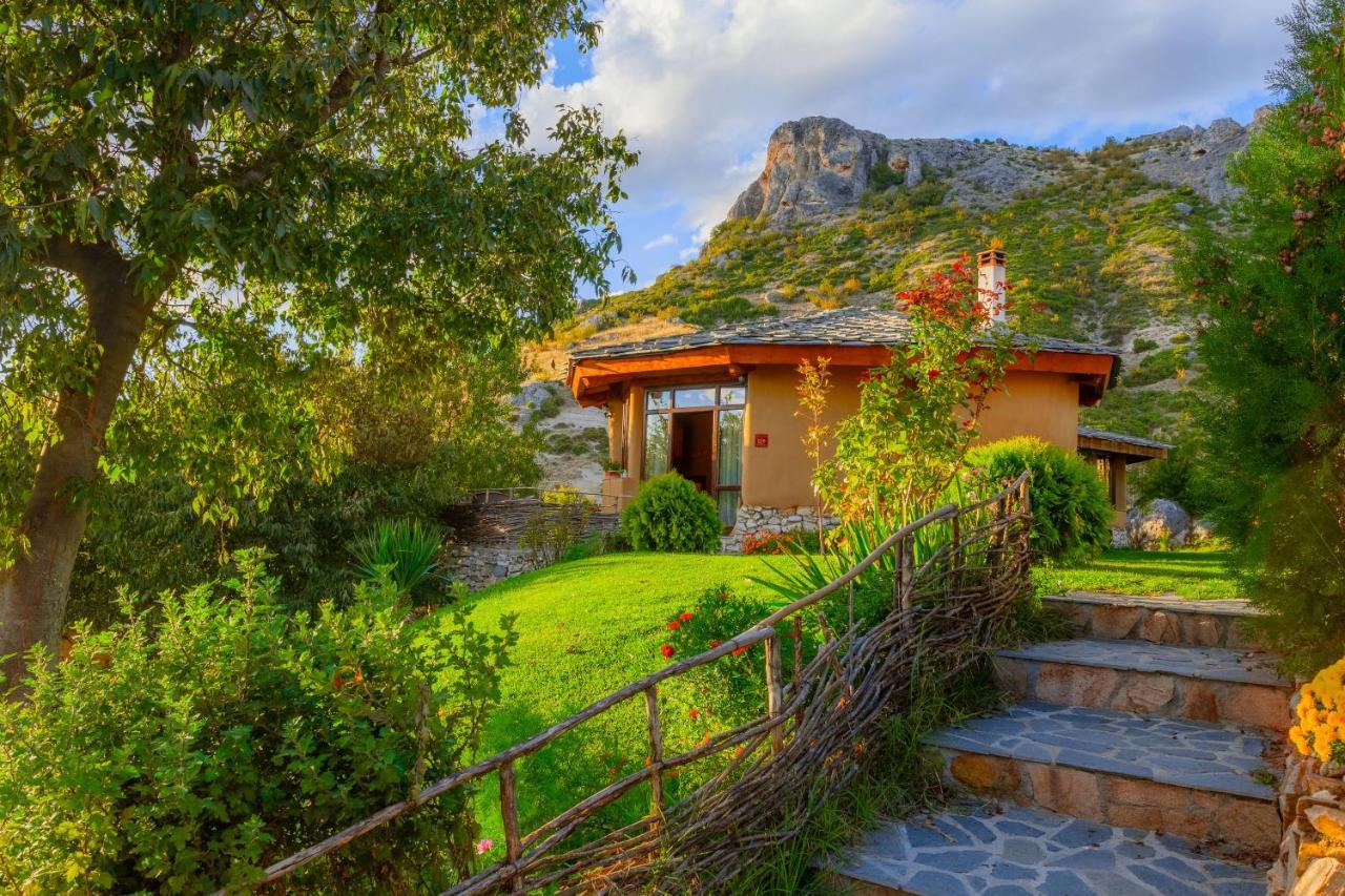 Eco Village Under The Cliffs Ilindentsi Bagian luar foto