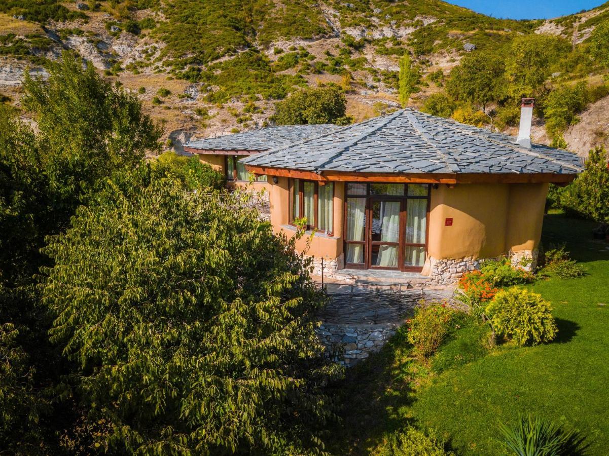 Eco Village Under The Cliffs Ilindentsi Bagian luar foto